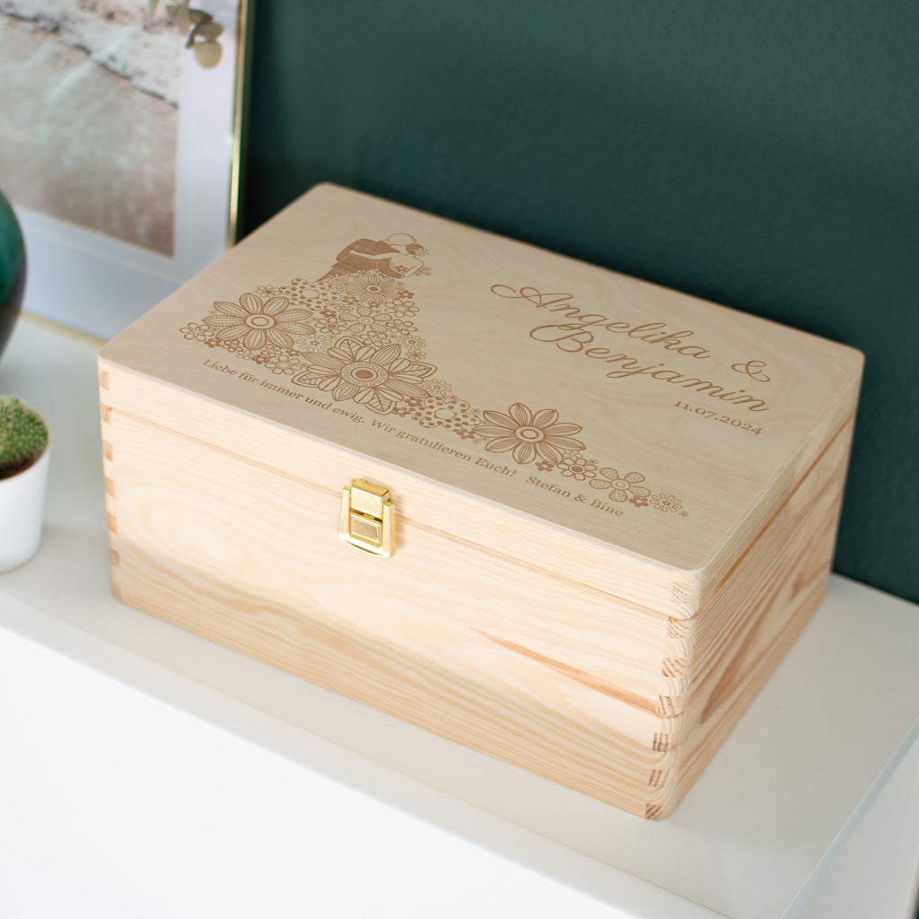 Erinnerungsbox zur Hochzeit - Blumenkleid - Hochzeitskiste personalisiert mit Gravur, Holzkiste Natur, FSC® - Image 6