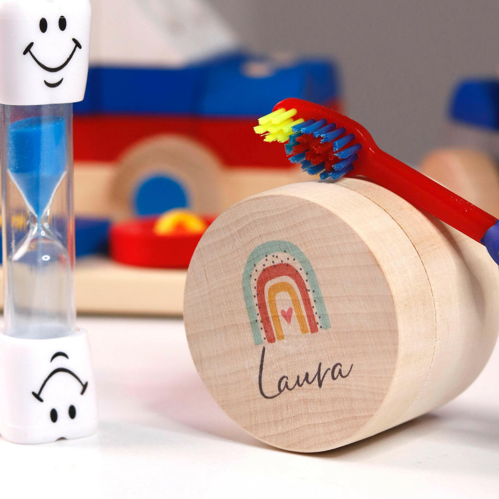 Personalisierte Milchzahndose aus Lindenholz mit Namen - Zahnbox für Kinder - Regenbogen Motiv - Image 5